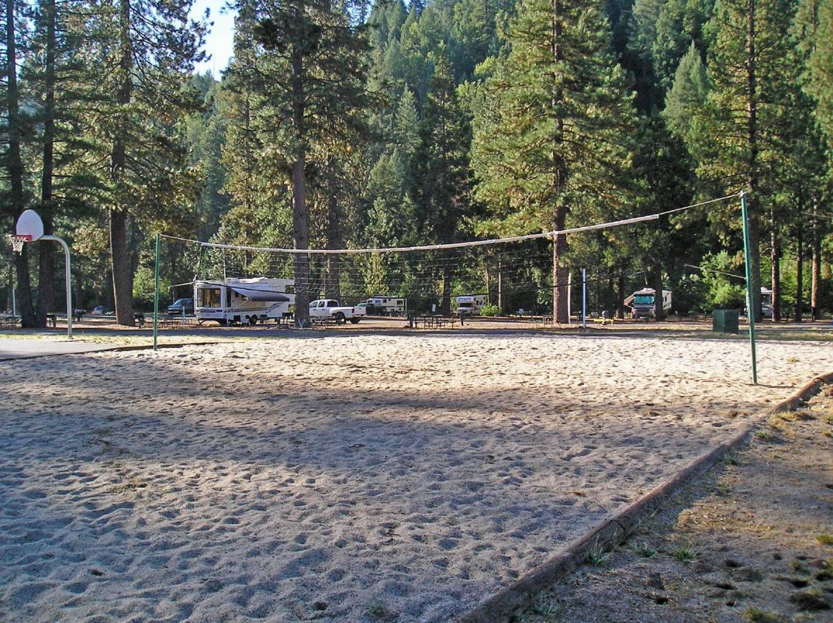Yosemite Lakes Meadow Yurt 15 Harden Flat Exterior foto